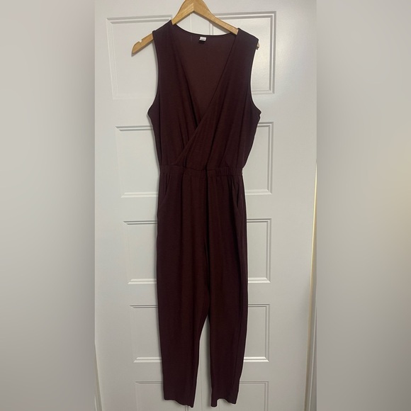 Old navy maroon athletic jumpsuit - Picture 1 of 4